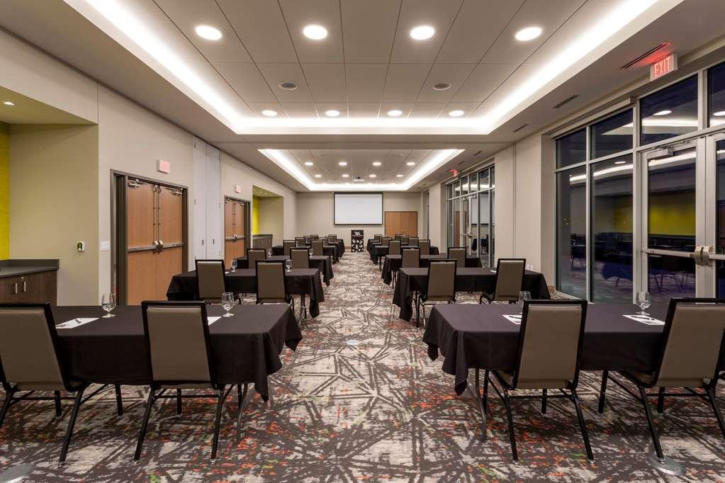 Running Aces Hotel & Casino, Trademark Collection By Wyndham Forest Lake Facilities photo